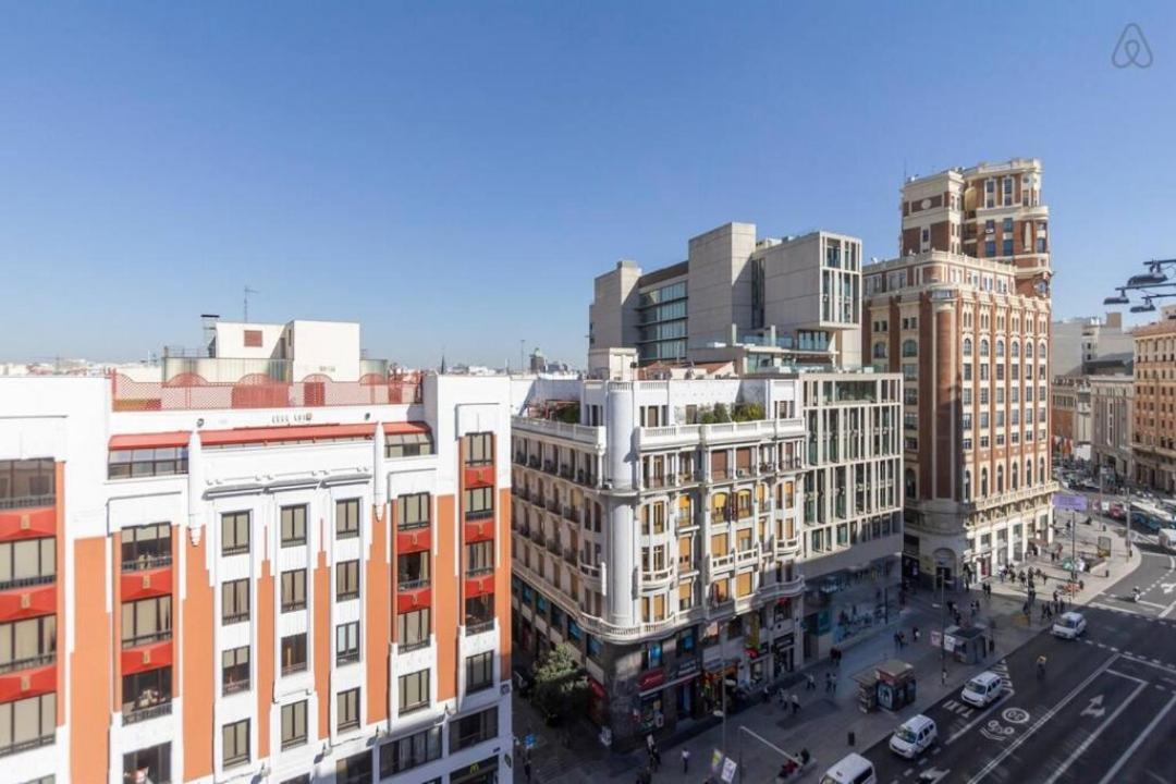 Central Gran Via Apartment Madrid Exterior photo