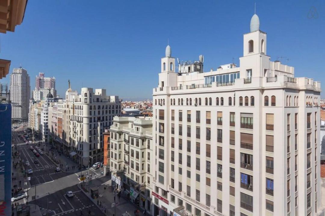 Central Gran Via Apartment Madrid Exterior photo